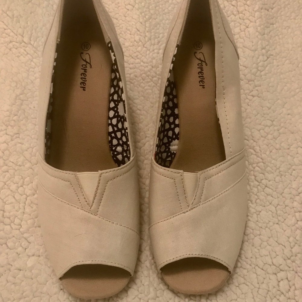 Canvas peep toe wedge